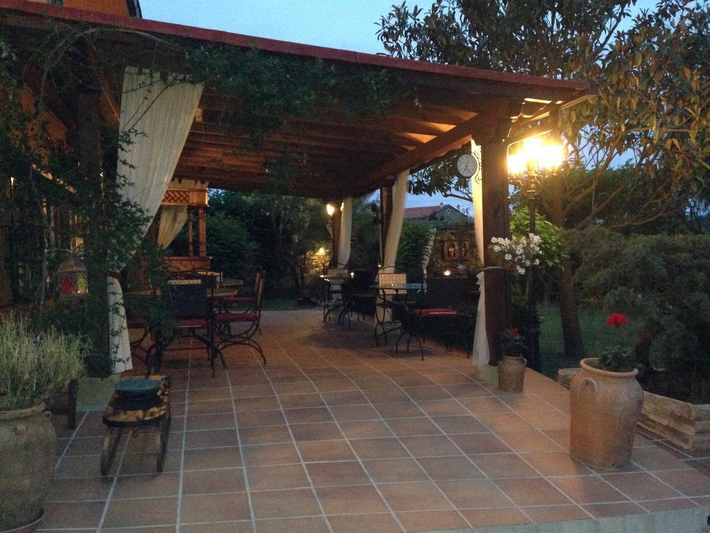 Hosteria Las Fuentes Rubayo Exterior foto